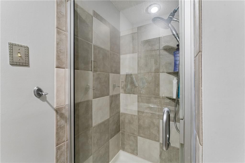 8221 W 152nd Terrace — photo 56