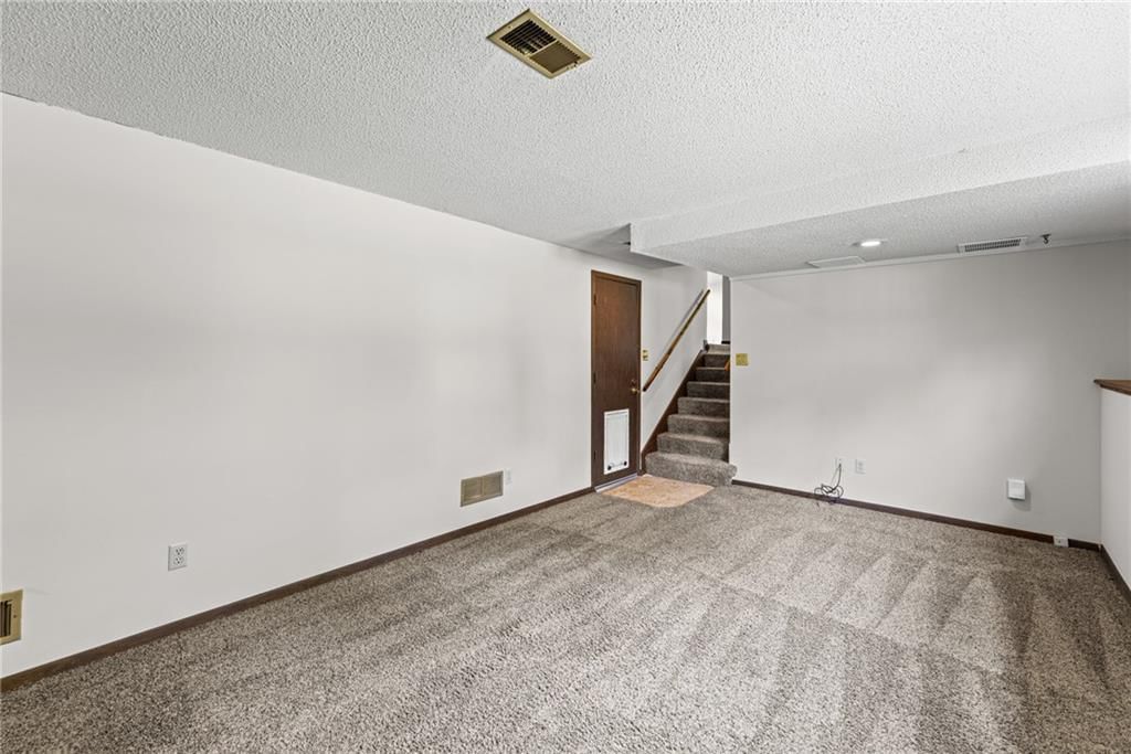 1632 W Wabash Street — photo 16