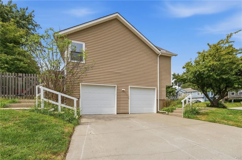 2109 SE 3rd Street — photo 35