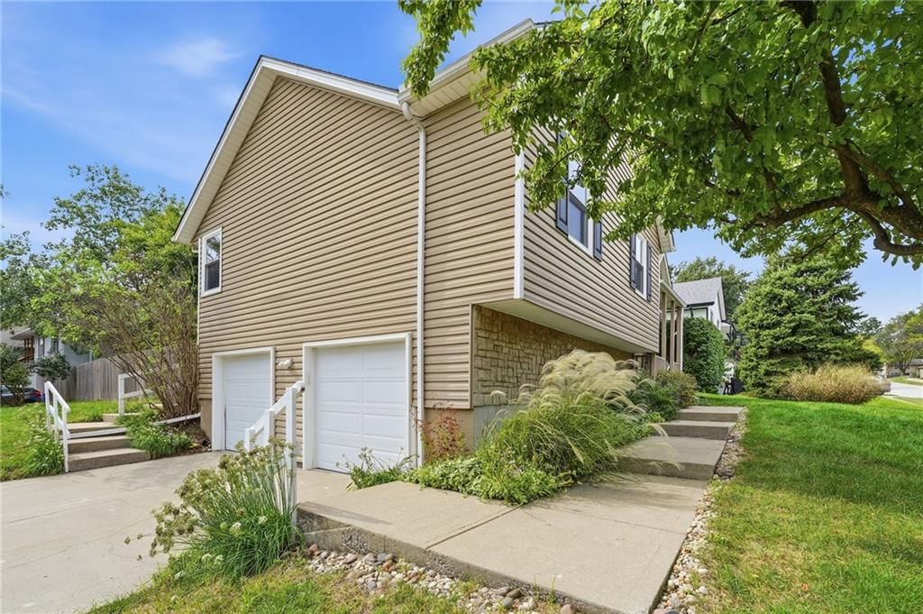 2109 SE 3rd Street — photo 36