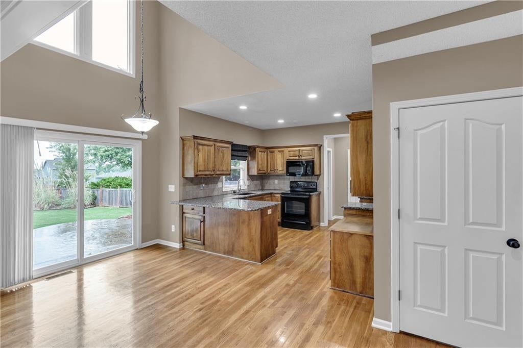 25046 W 150 Court — photo 6