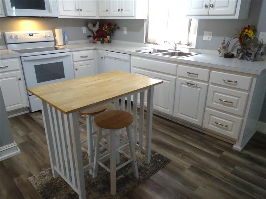 202 S Thompson Street — photo 7