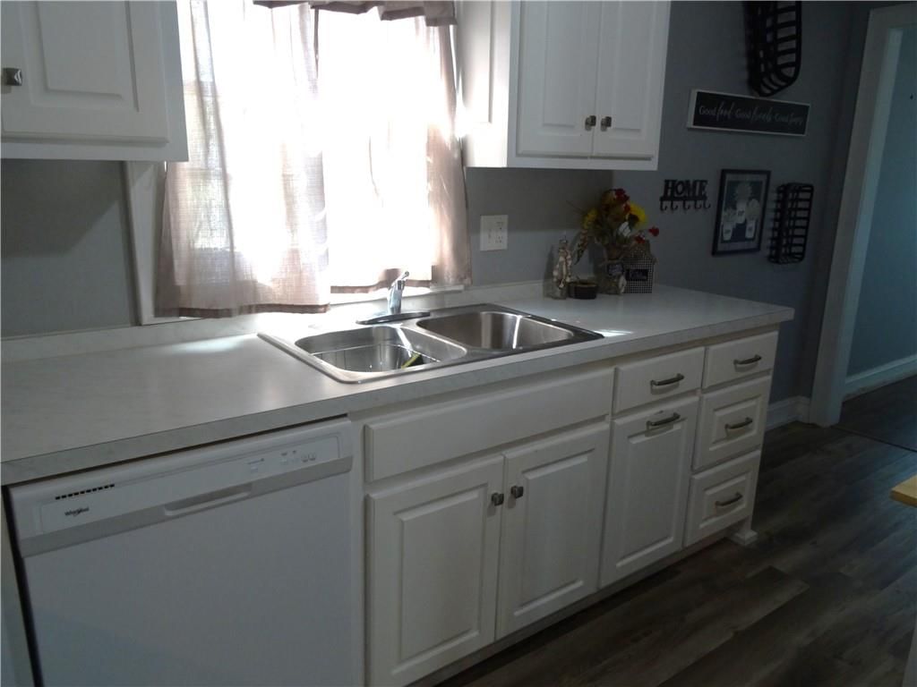 202 S Thompson Street — photo 11