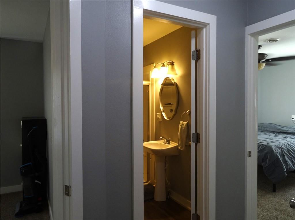 202 S Thompson Street — photo 31