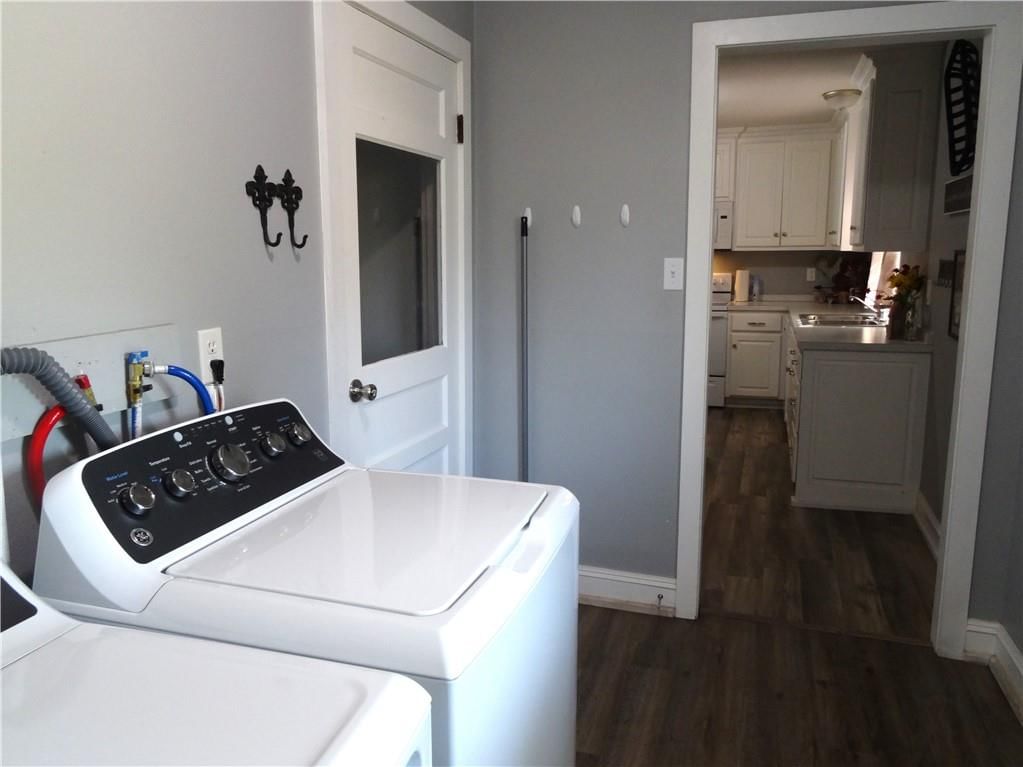 202 S Thompson Street — photo 36