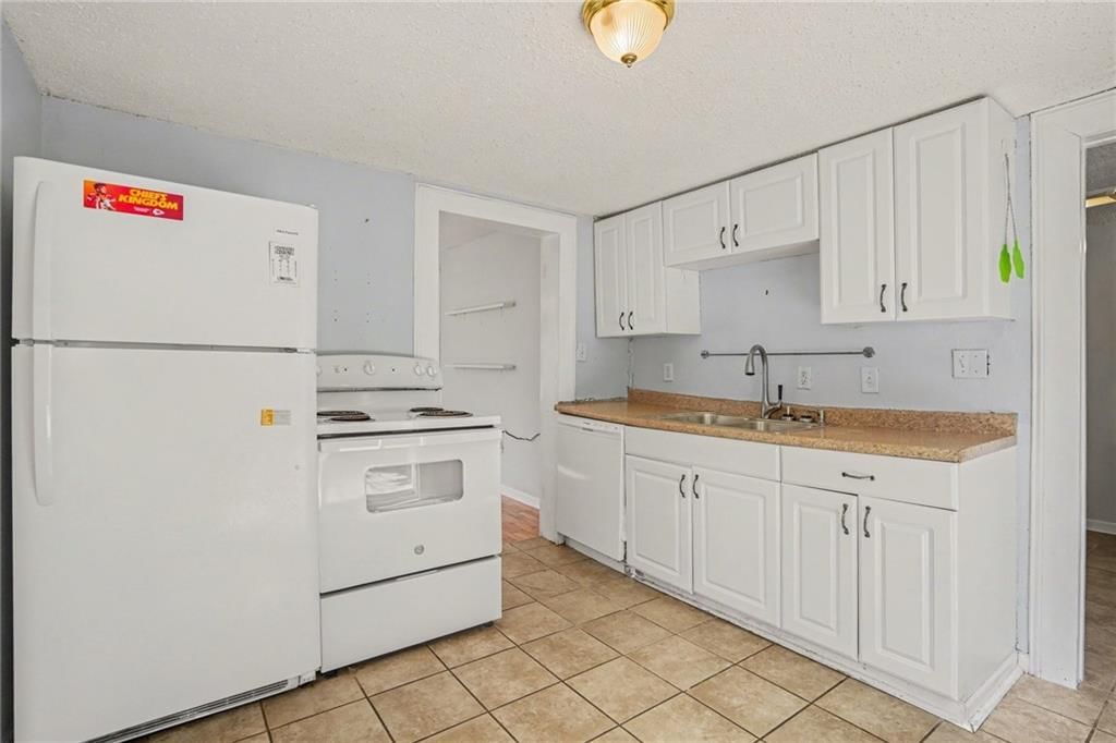 7811 SUMMIT Street — photo 7