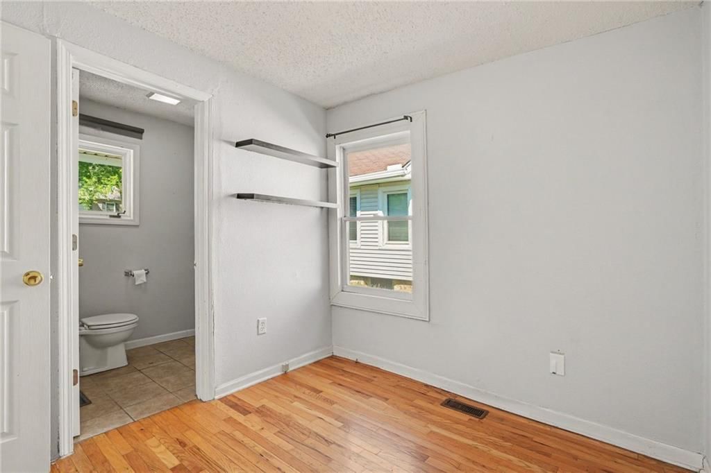 7811 SUMMIT Street — photo 10