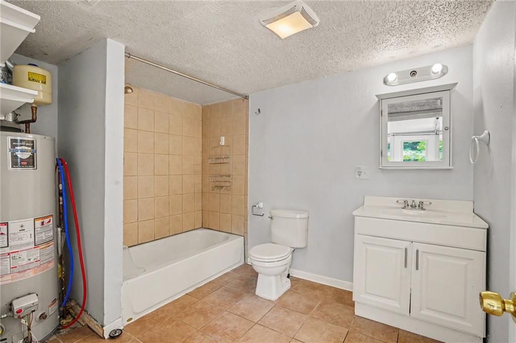 7811 SUMMIT Street — photo 13