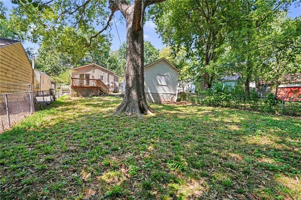 7811 SUMMIT Street — photo 15