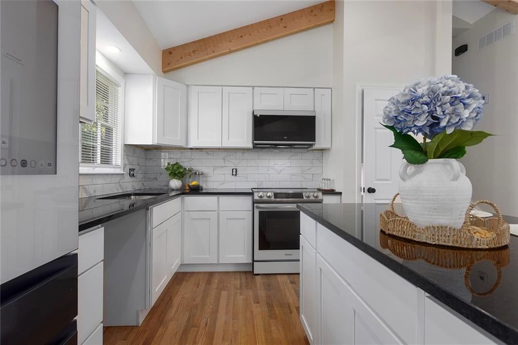 4306 NE 51st Street — photo 9