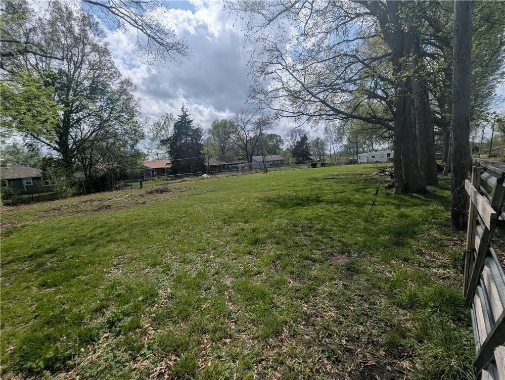 Fenced yard at 701 S Oakland Street, Harrisonville, MO 64701