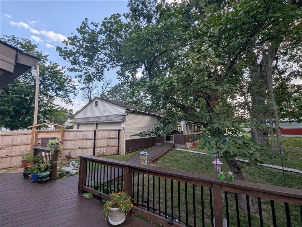 Photo 9 of 68, 701 S Oakland Street, Harrisonville, MO 64701