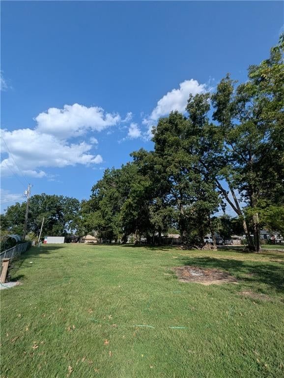 Photo 28 of 68 - 701 S Oakland Street, Harrisonville, MO 64701
