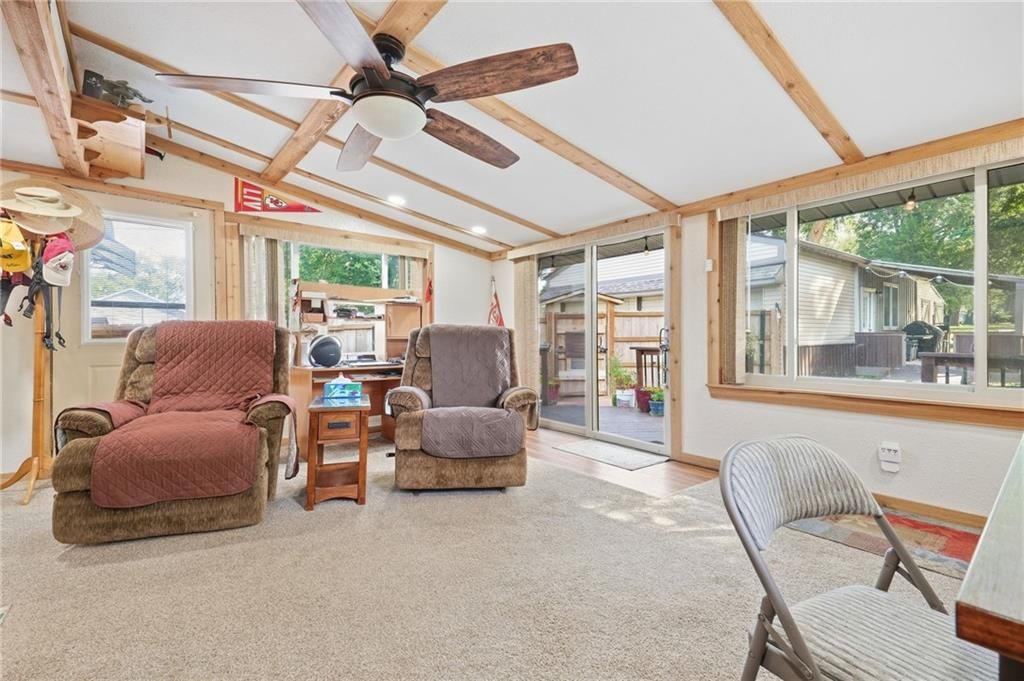 Photo 32 of 68 - 701 S Oakland Street, Harrisonville, MO 64701