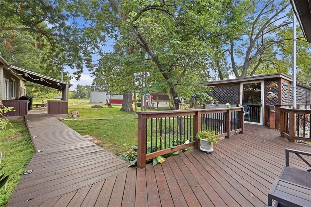 Photo 35 of 68 - 701 S Oakland Street, Harrisonville, MO 64701