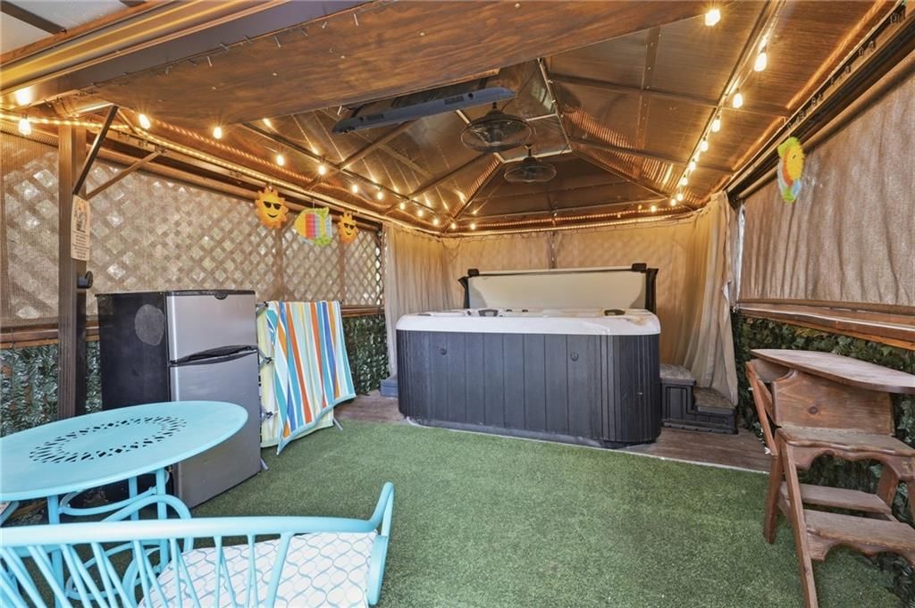 Photo 37 of 68 - 701 S Oakland Street, Harrisonville, MO 64701