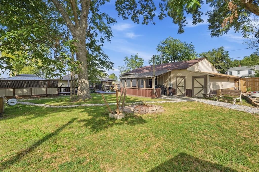 Photo 38 of 68, 701 S Oakland Street, Harrisonville, MO 64701