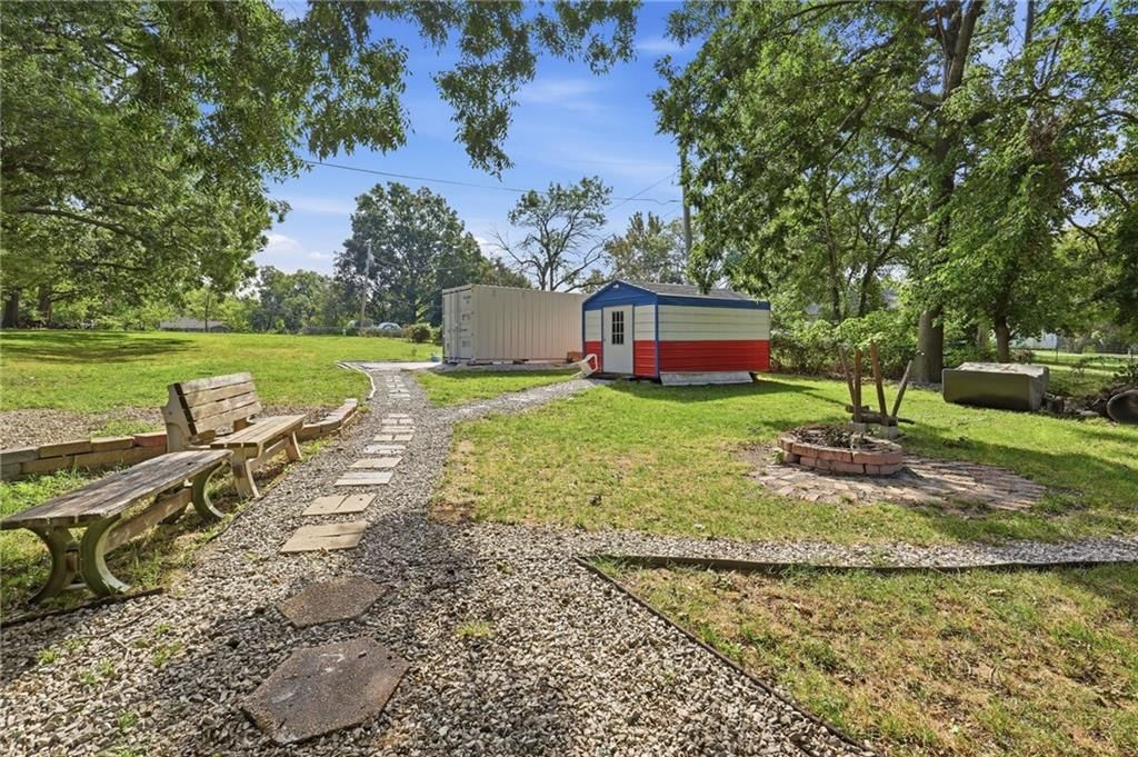 Photo 41 of 68 - 701 S Oakland Street, Harrisonville, MO 64701