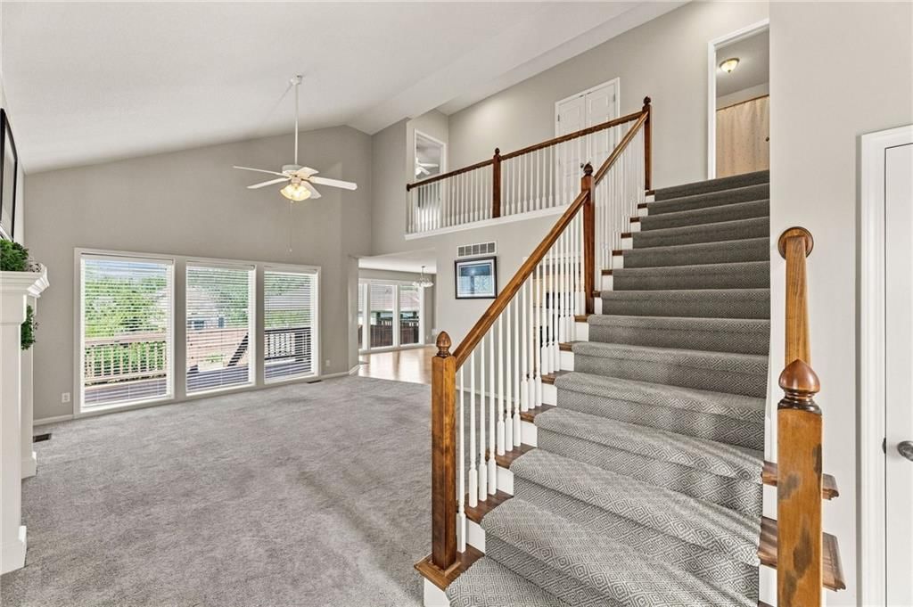 22610 W 72nd Terrace — photo 6