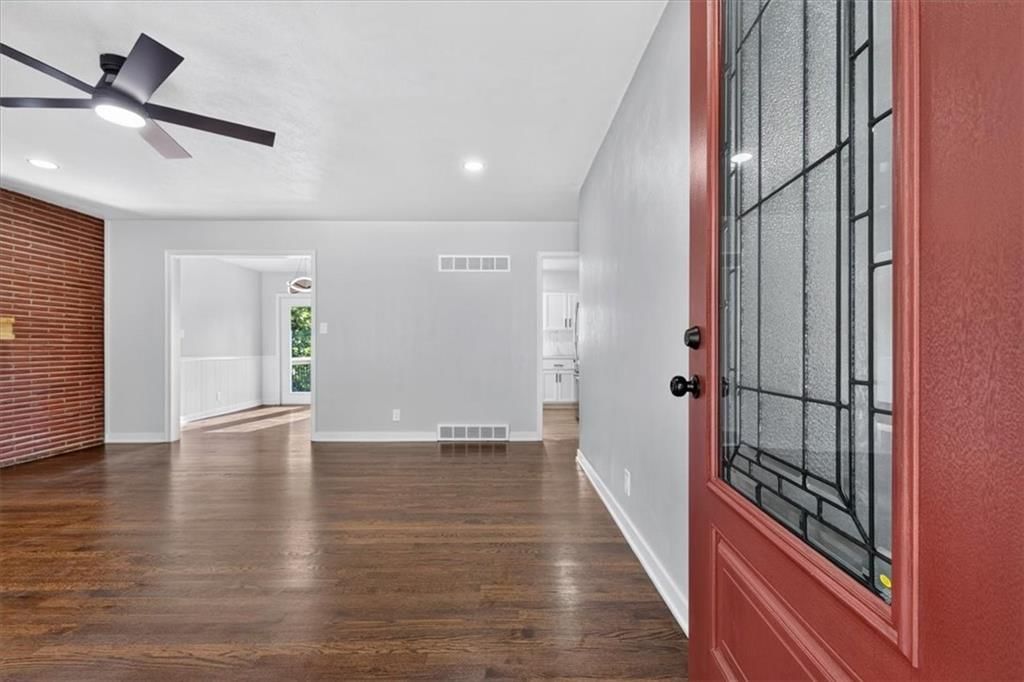 1305 N River Boulevard — photo 4