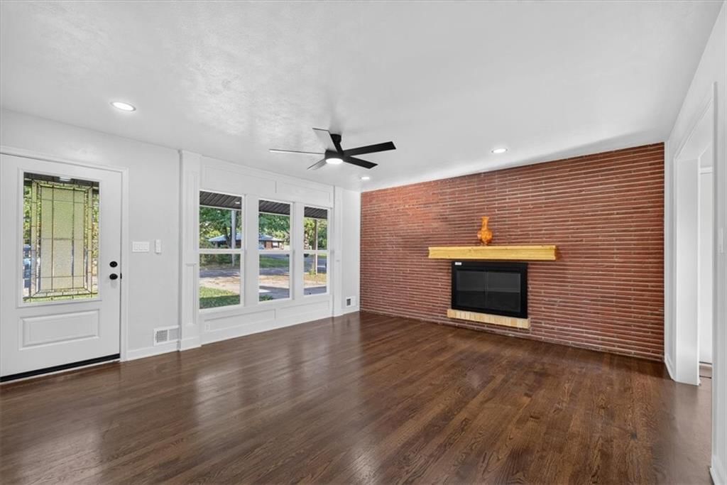 1305 N River Boulevard — photo 9