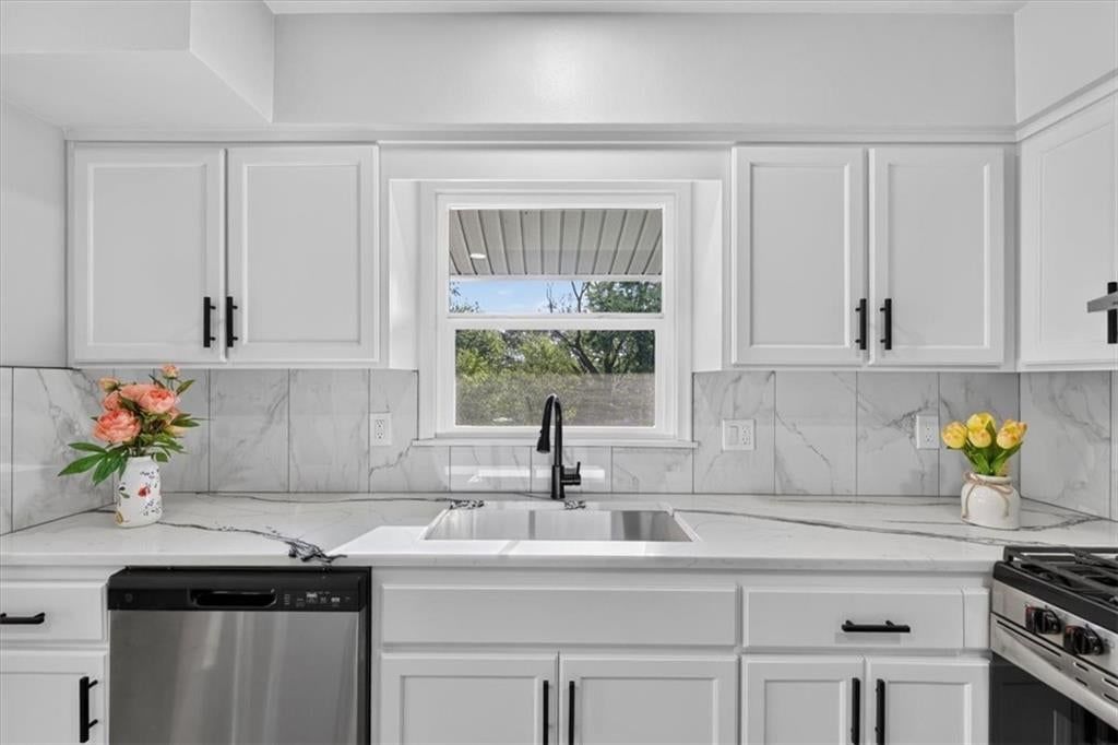 1305 N River Boulevard — photo 19