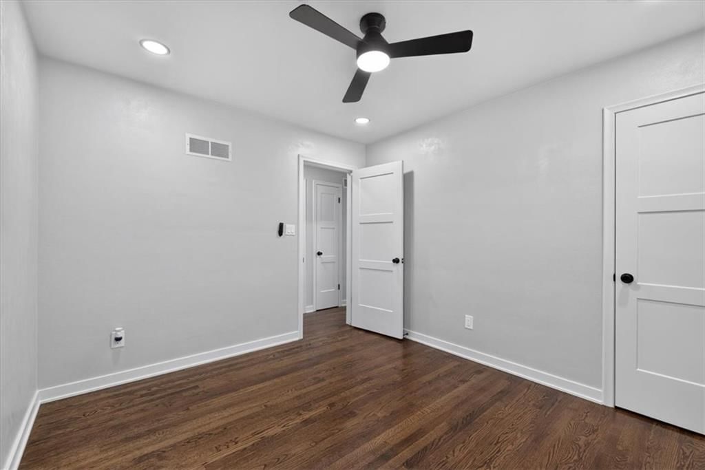 1305 N River Boulevard — photo 24