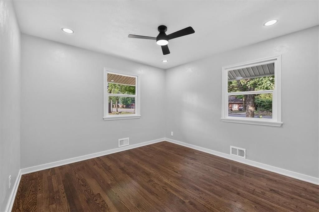 1305 N River Boulevard — photo 30