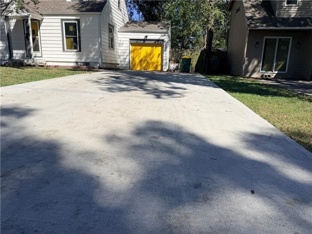 2619 N 46th Terrace, Kansas City, KS: listing photo 3