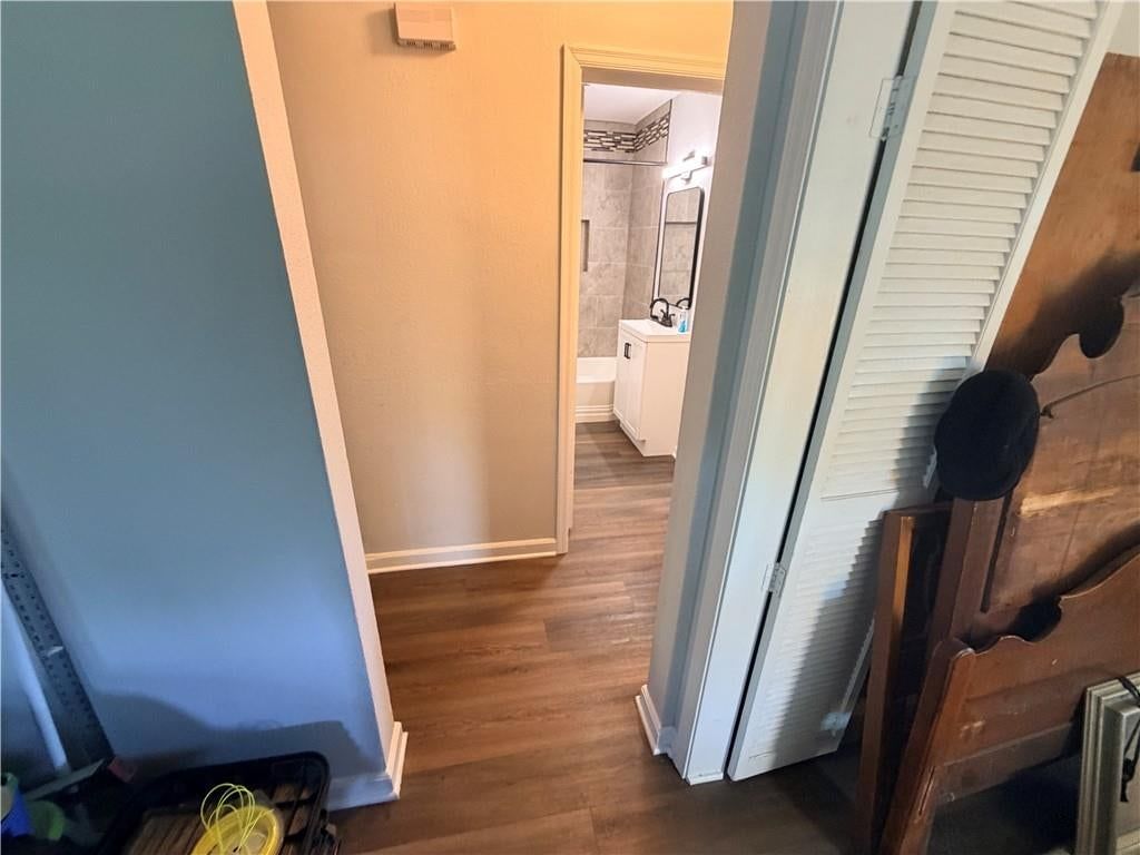Photo 11 of 36 - 2619 N 46th Terrace, Kansas City, KS 66104