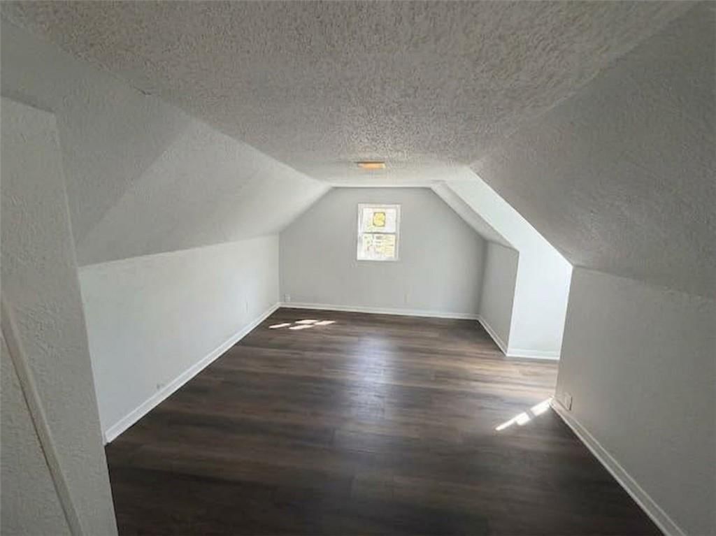 Photo 21 of 36 - 2619 N 46th Terrace, Kansas City, KS 66104