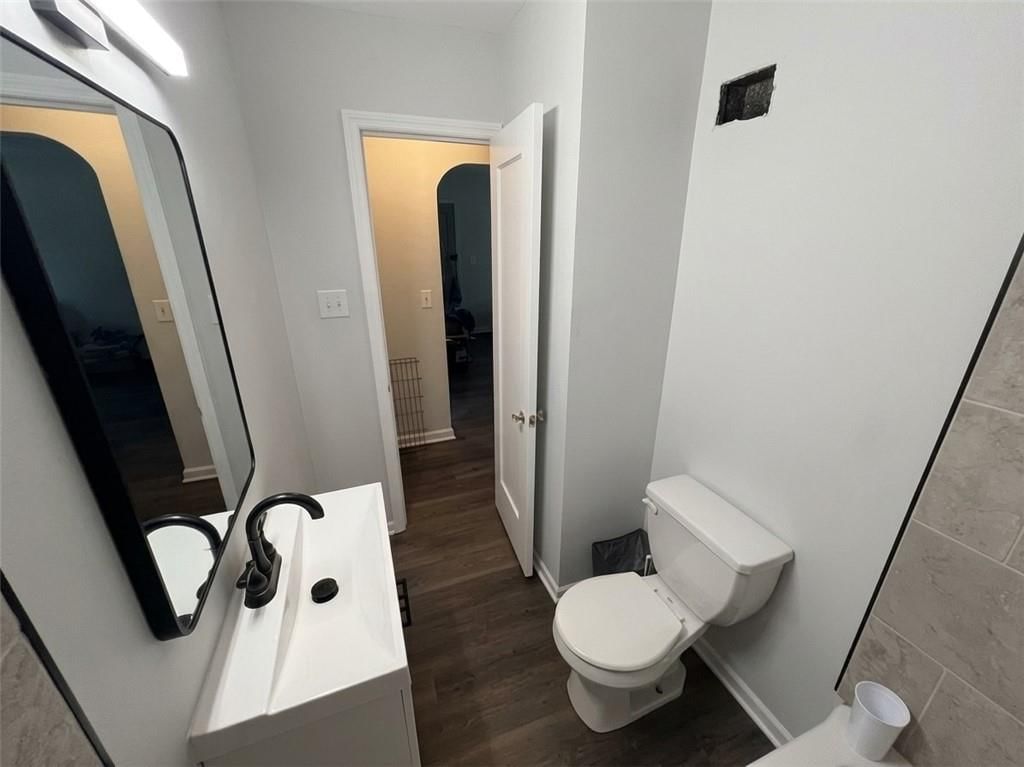 Photo 14 of 36 - 2619 N 46th Terrace, Kansas City, KS 66104
