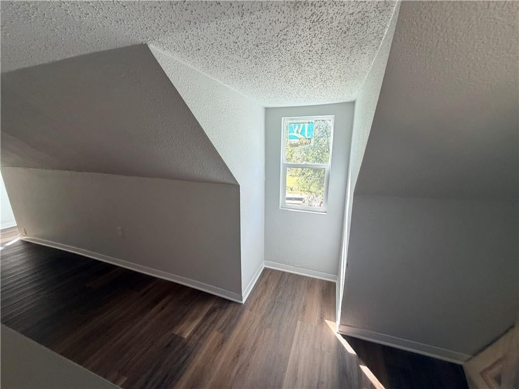 Photo 20 of 36 - 2619 N 46th Terrace, Kansas City, KS 66104