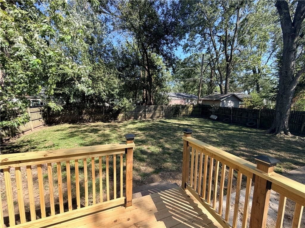 Photo 30 of 36 - 2619 N 46th Terrace, Kansas City, KS 66104