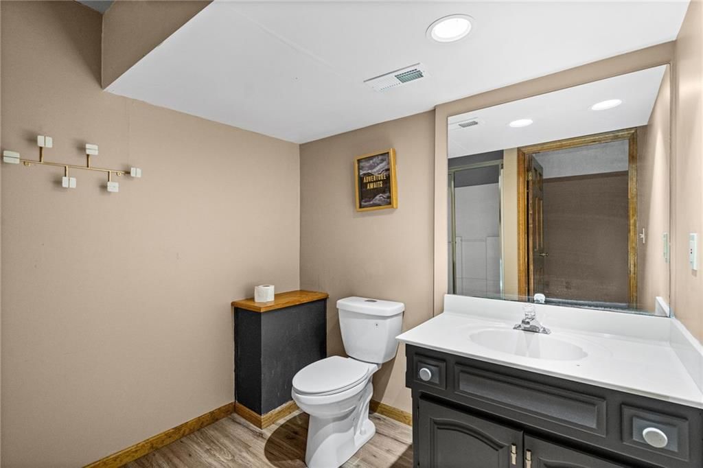 Photo 28 of 37 - 305 Lancelot Drive, Liberty, MO 64068