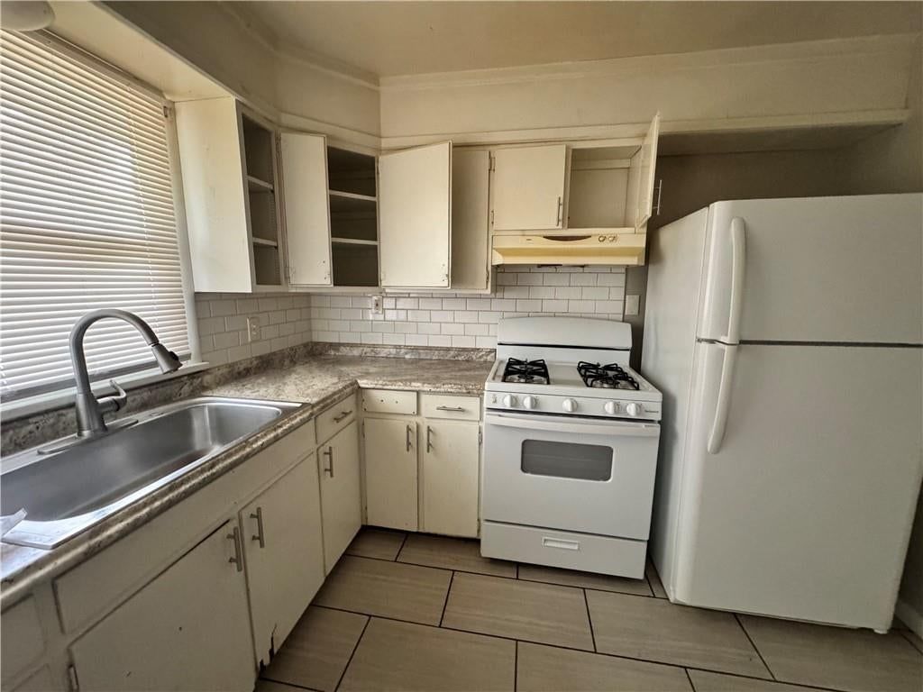 Photo 5 of 8 - 7804 E 92nd Terrace, Kansas City, MO 64138