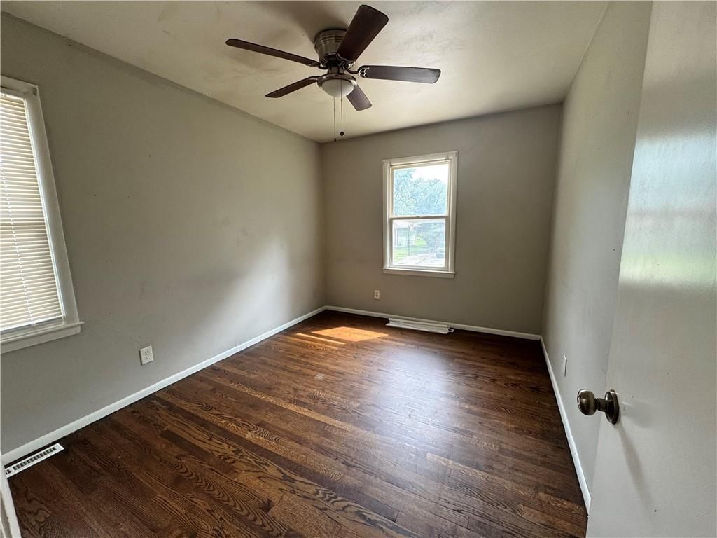 Photo 8 of 8 - 7804 E 92nd Terrace, Kansas City, MO 64138