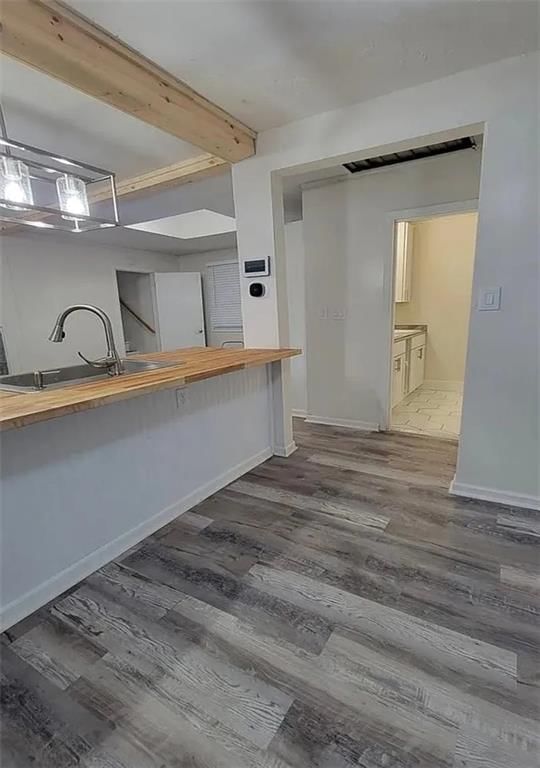 Photo 6 of 27 - 4514 WYOMING Street, Kansas City, MO 64111