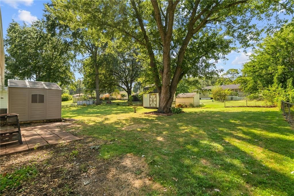 6200 Hedges Avenue — photo 31