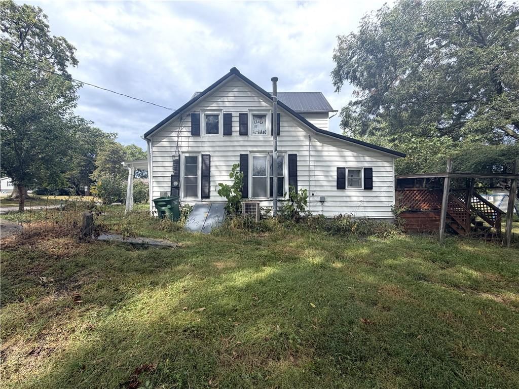 305 Mansur Street — photo 8