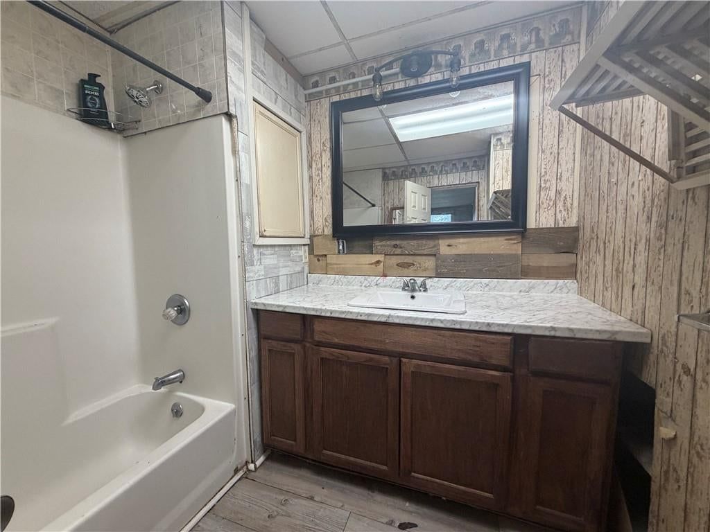 305 Mansur Street — photo 11