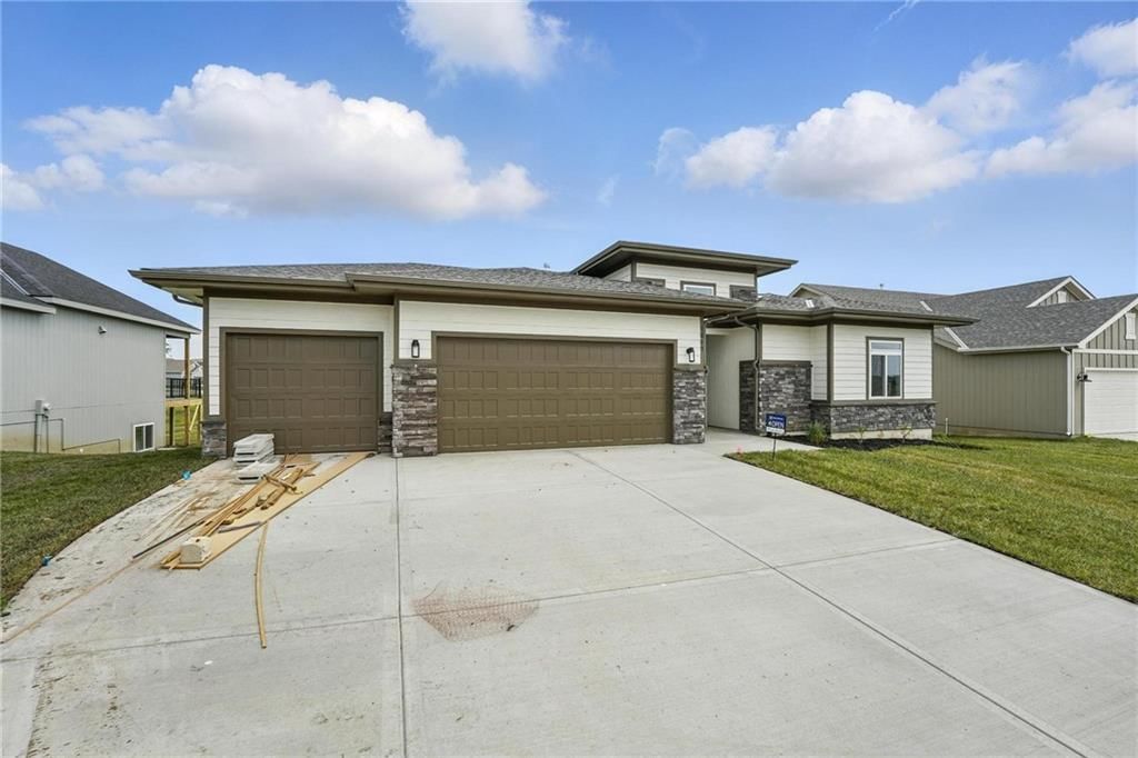 1813 Halls Creek Avenue — photo 39