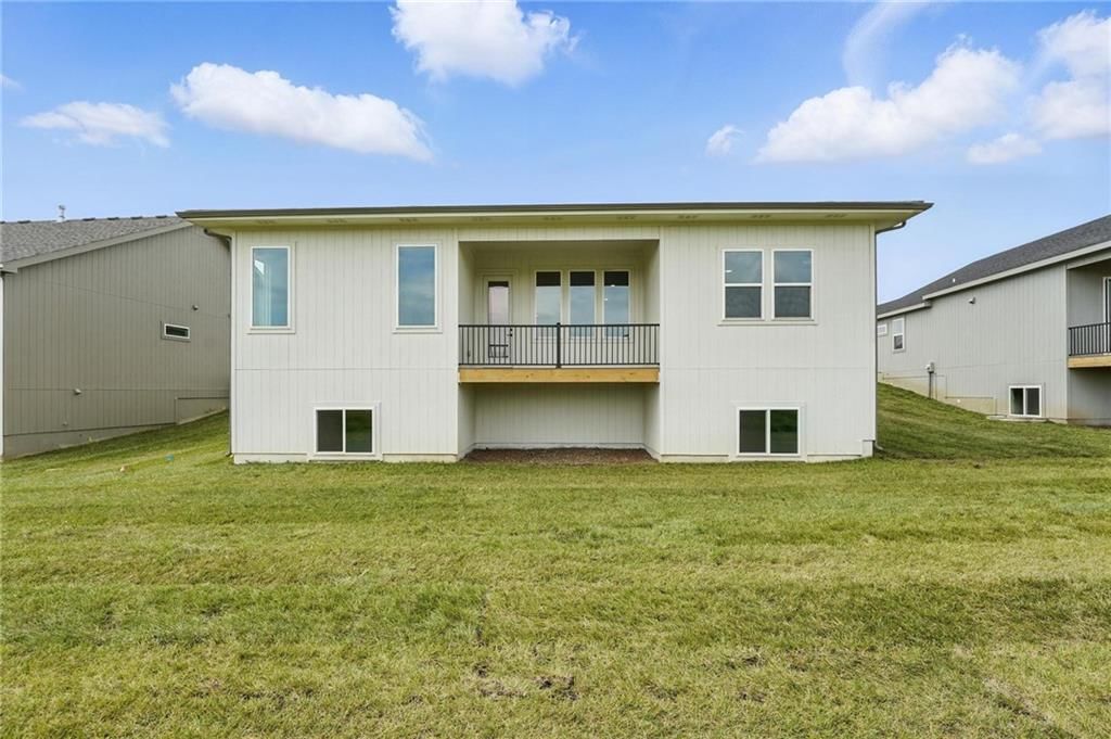 1813 Halls Creek Avenue — photo 41