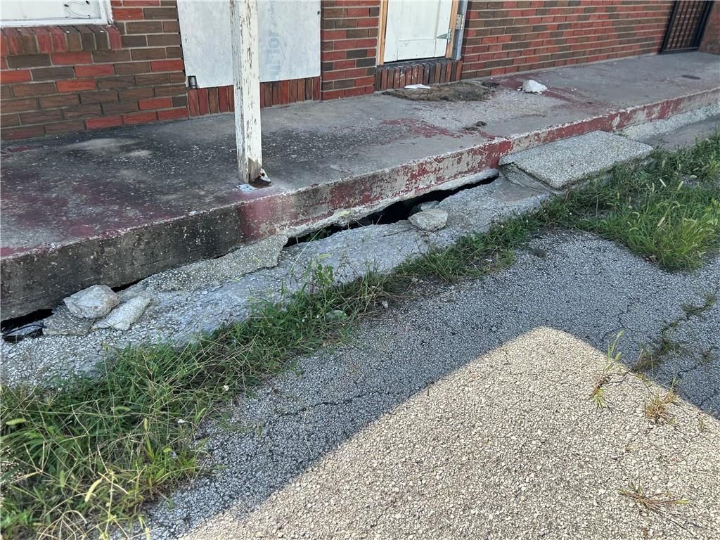 6111 Leavenworth Road — photo 19
