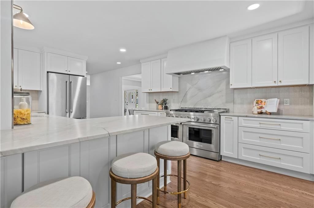 10426 Alhambra Street — photo 15