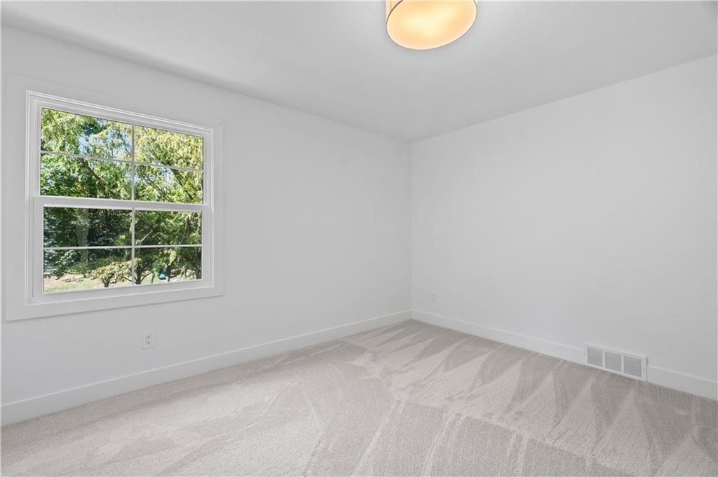 10426 Alhambra Street — photo 45