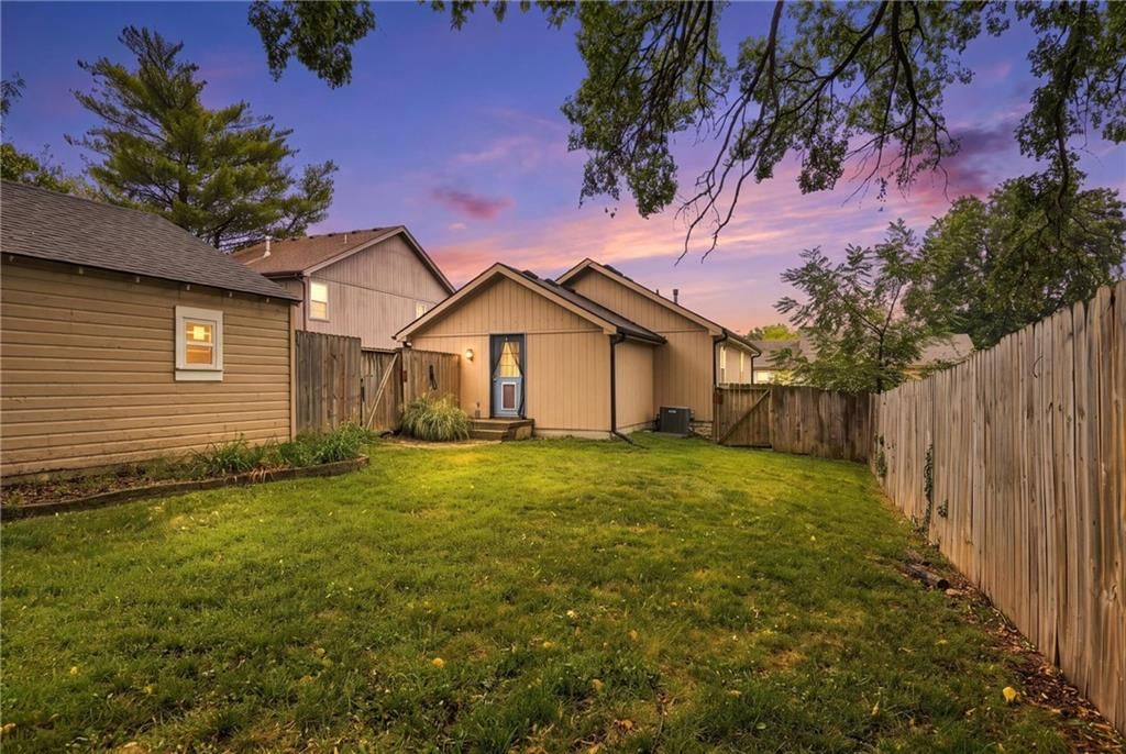 4216 NE 44TH Street — photo 12