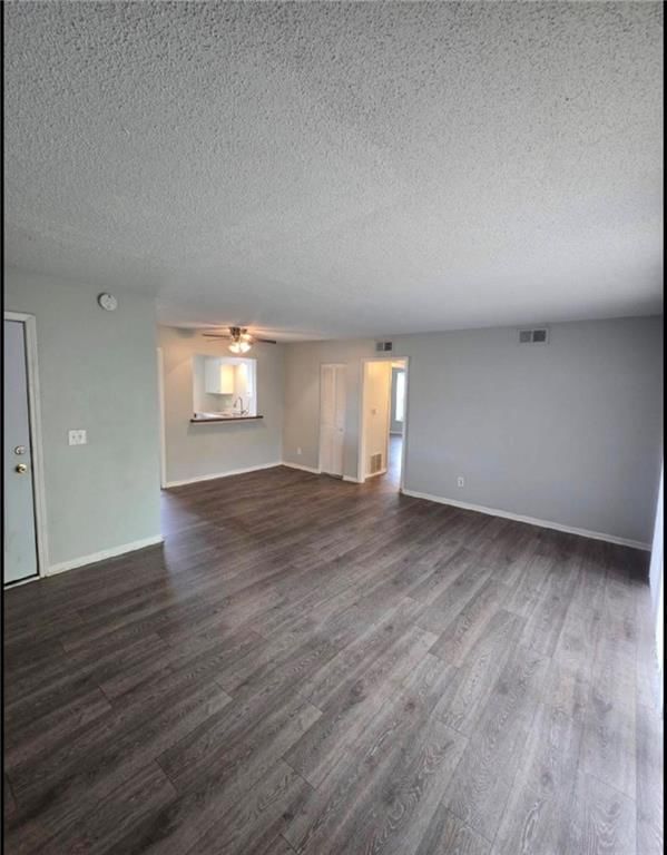 8721 Countryshire Lane — photo 13