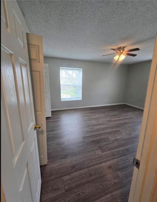 8721 Countryshire Lane — photo 19