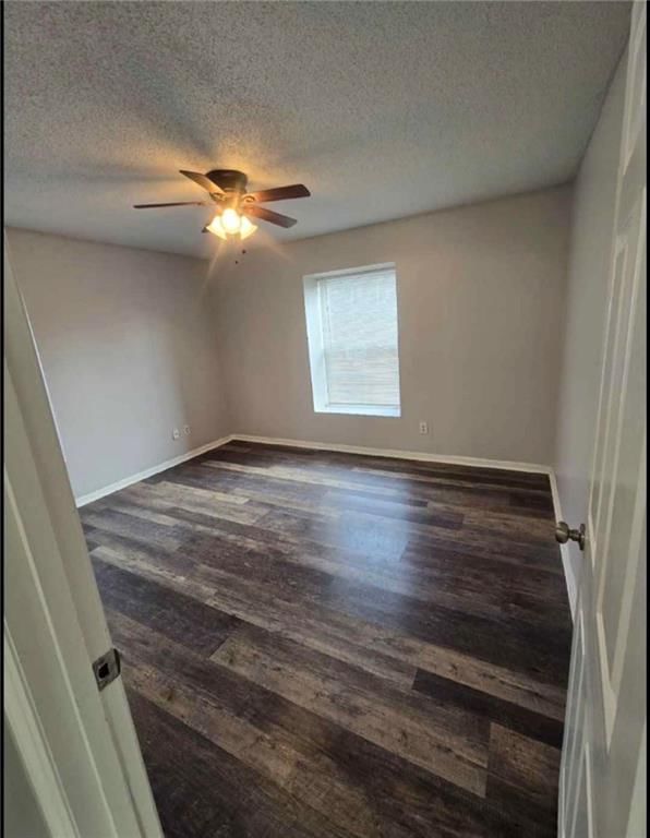 8721 Countryshire Lane — photo 40